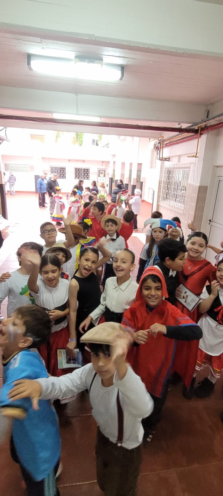¡Celebramos la Diversidad Cultural! 🌈 Acto por el Día de la Diversidad Cultural, 3° grado