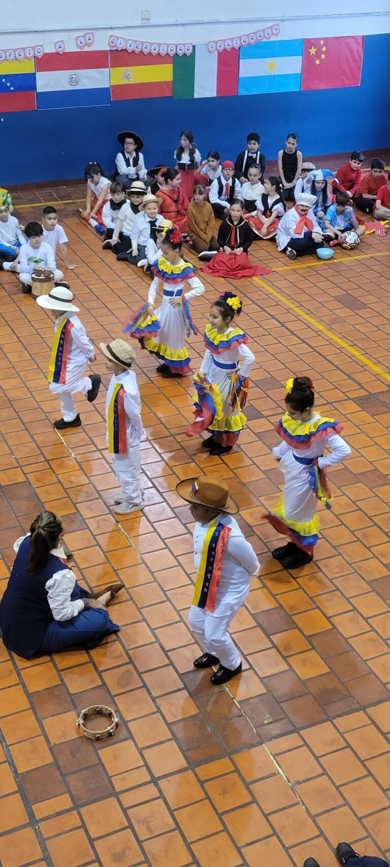 ¡Celebramos la Diversidad Cultural! 🌈 Acto por el Día de la Diversidad Cultural, 3° grado