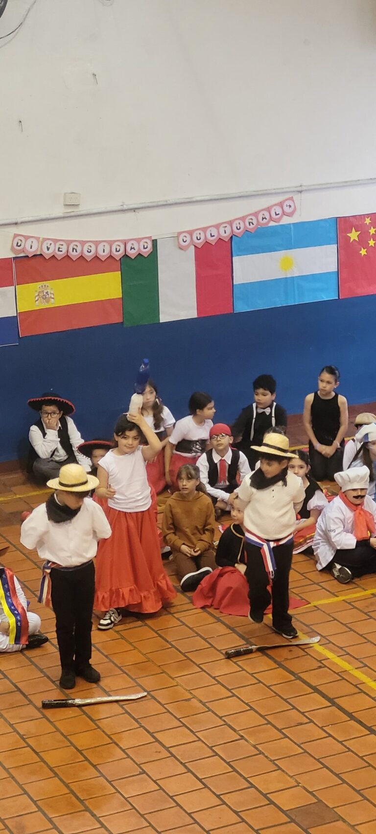 ¡Celebramos la Diversidad Cultural! 🌈 Acto por el Día de la Diversidad Cultural, 3° grado