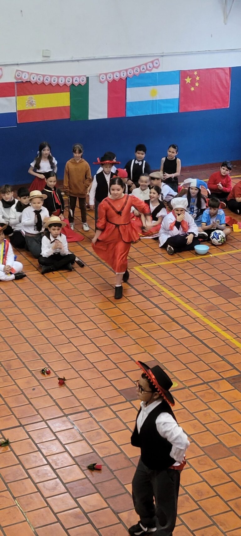 ¡Celebramos la Diversidad Cultural! 🌈 Acto por el Día de la Diversidad Cultural, 3° grado